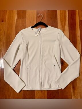 NWT Victoria's Secret VSX Ivory Zip-Front Stretch Jacket
